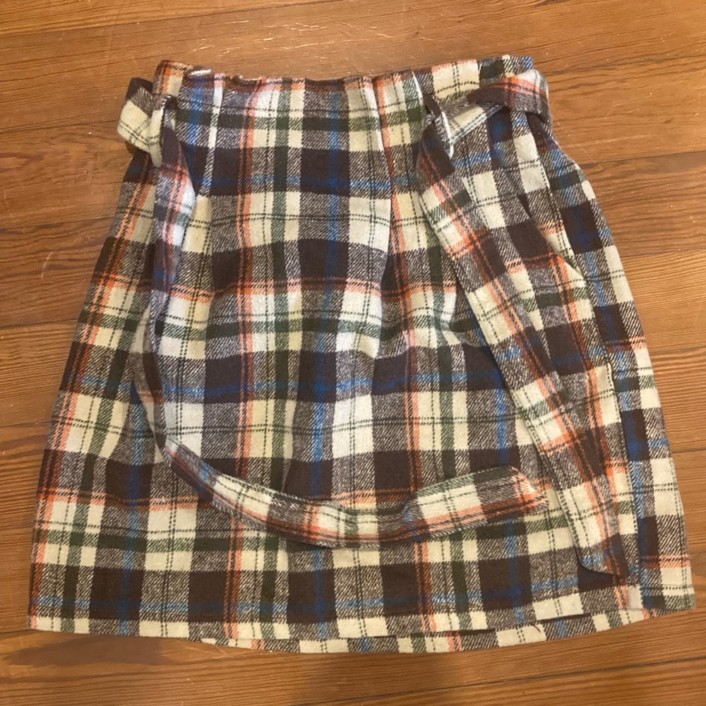 Have Plaid Skirt With Waist Tie